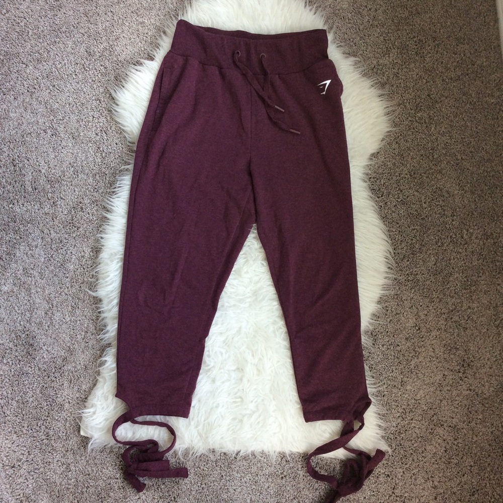 Tie up sweat pants